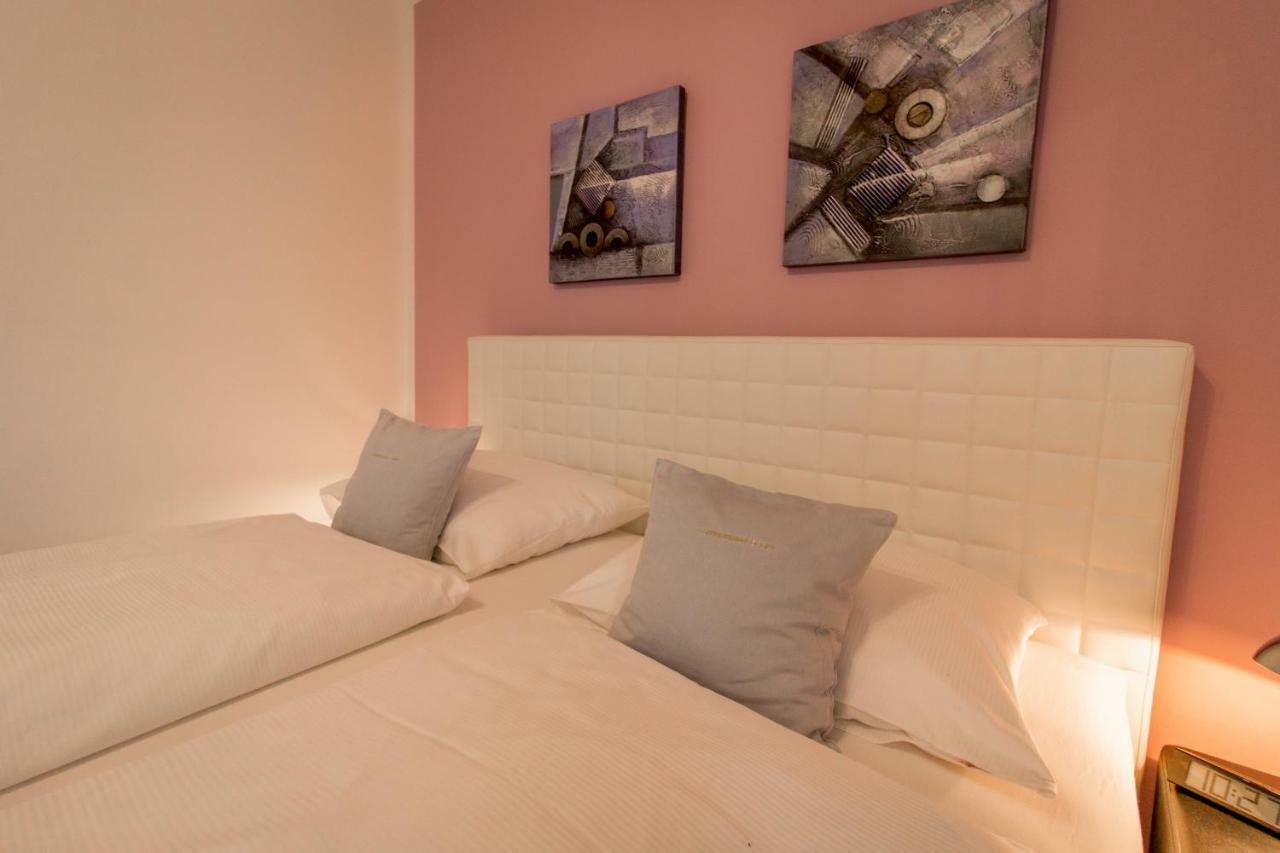 Ferienapartments Am Steinfelder Hof Бад-Ноєнар-Арвайлер Екстер'єр фото